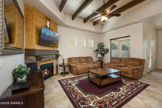 4066 Monte Sombra Avenue, Las Cruces, NM 88012 photo 2