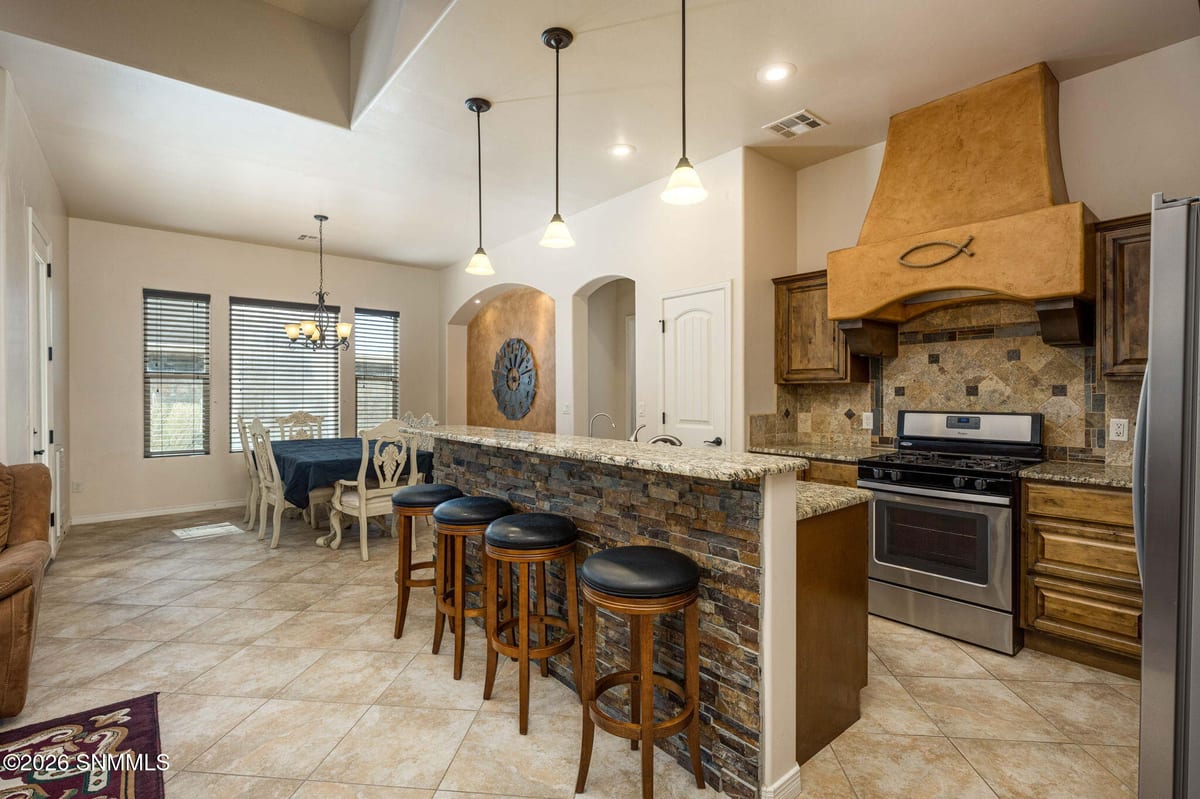 4066 Monte Sombra Avenue, Las Cruces, NM 88012 photo 6