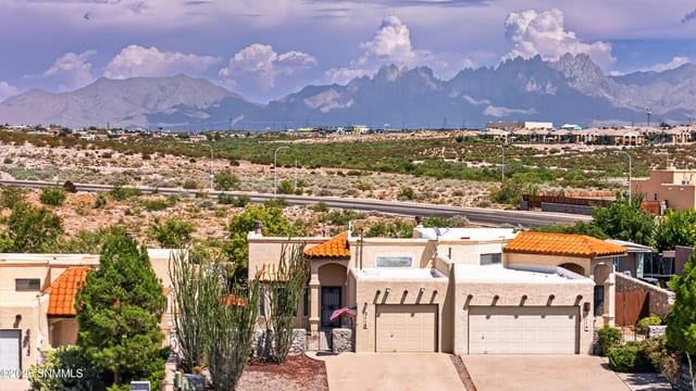 2118 Sugar Pine Way, Las Cruces, NM – 3 bedroom, 1,127 sqft townhouse for sale at $230,000