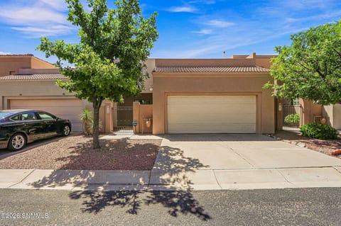 4049 Canterra Arc, Las Cruces, NM home for sale at $265,000