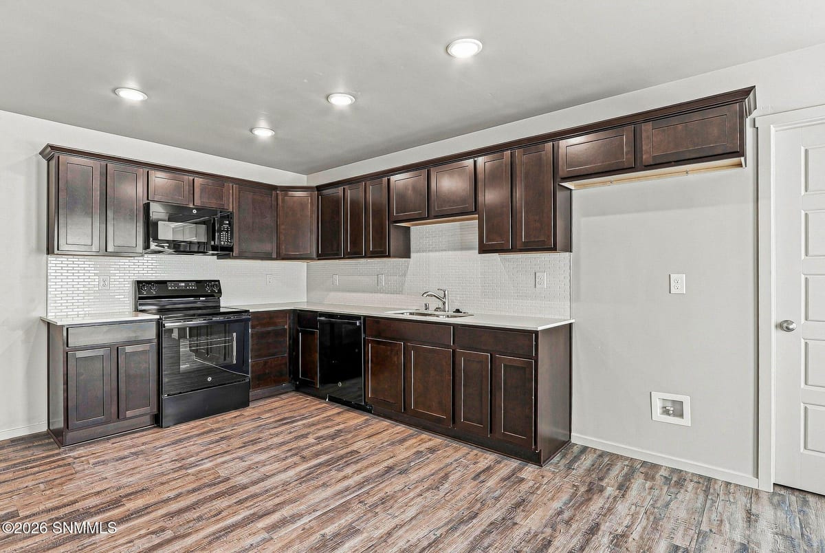 5586 Risa Allegra Place, Las Cruces, NM 88012 photo 8