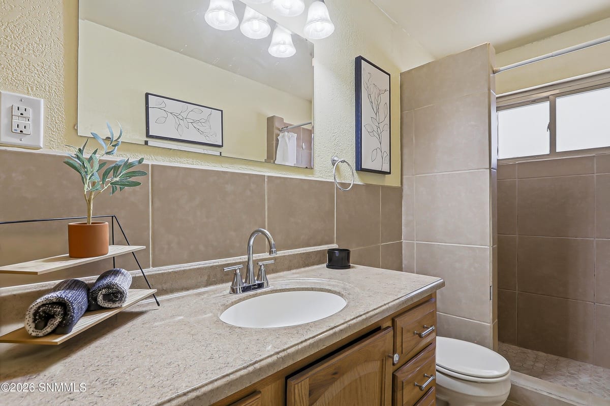 940 Calle Del Sol, Las Cruces, NM 88005 photo 15
