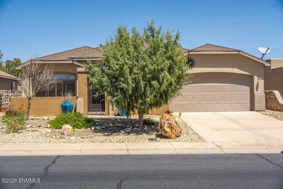 3609 Sierra Bonita Avenue, Las Cruces, NM 88012 photo 3