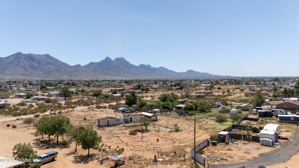 6960 Vereda Granate Road, Las Cruces, NM 88012 photo 12