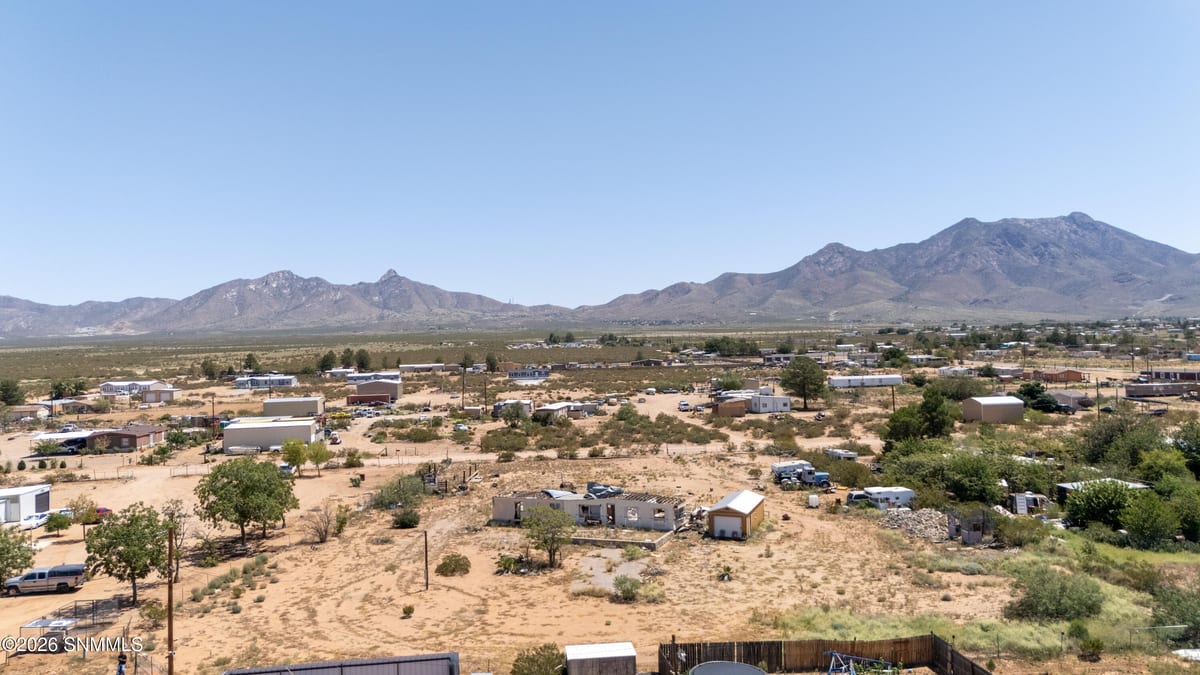 6960 Vereda Granate Road, Las Cruces, NM 88012 photo 13