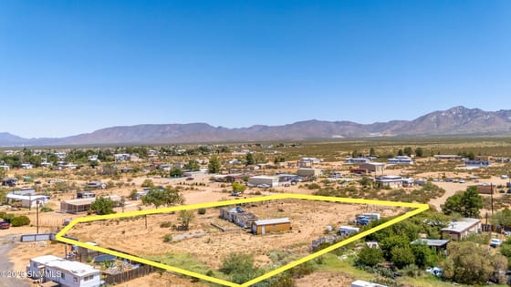 6960 Vereda Granate Road, Las Cruces, NM 88012 photo 2