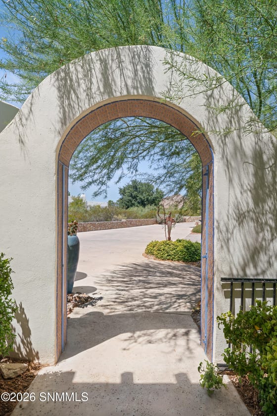 6501 Vista De Oro, Las Cruces, NM 88007 photo 5