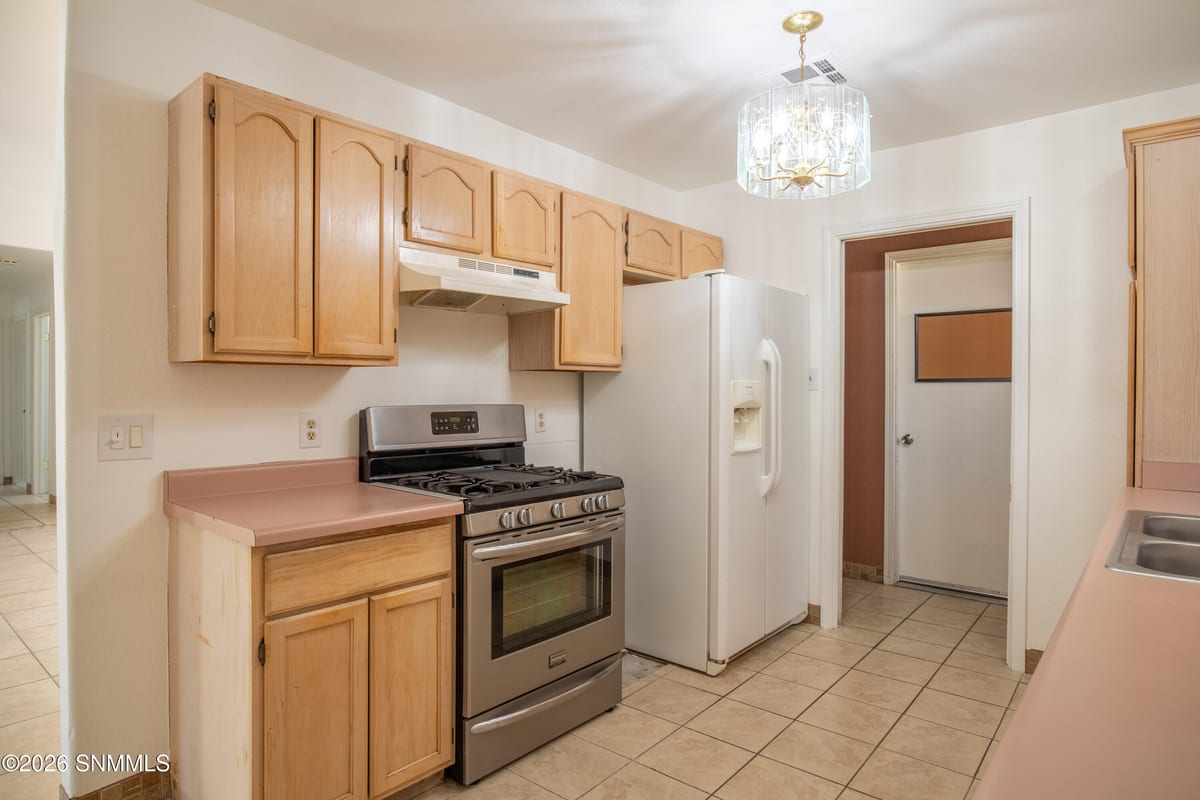 5027 Emerald Street, Las Cruces, NM 88012 photo 11