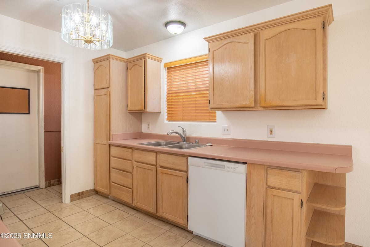 5027 Emerald Street, Las Cruces, NM 88012 photo 12