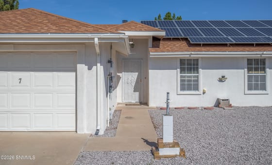 5027 Emerald Street, Las Cruces, NM 88012 photo 3
