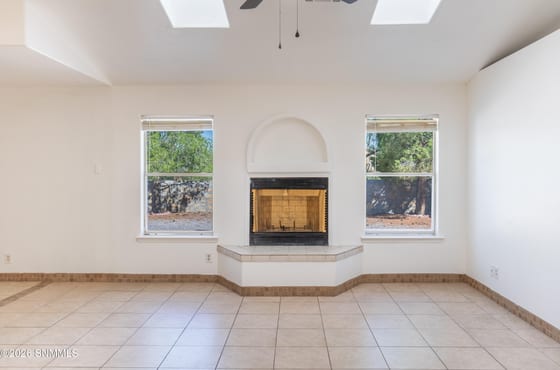 5027 Emerald Street, Las Cruces, NM 88012 photo 4