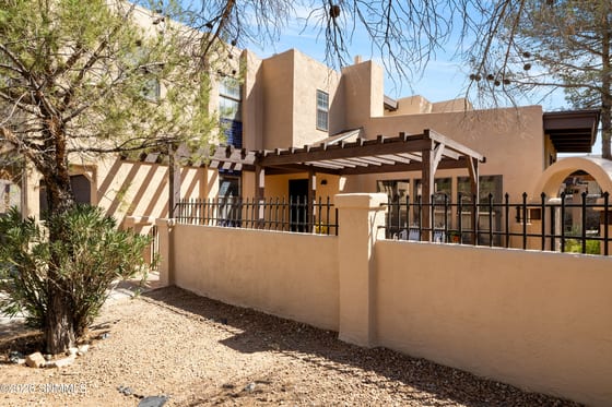 2357 Aguirre Court, Las Cruces, NM 88011 photo 4