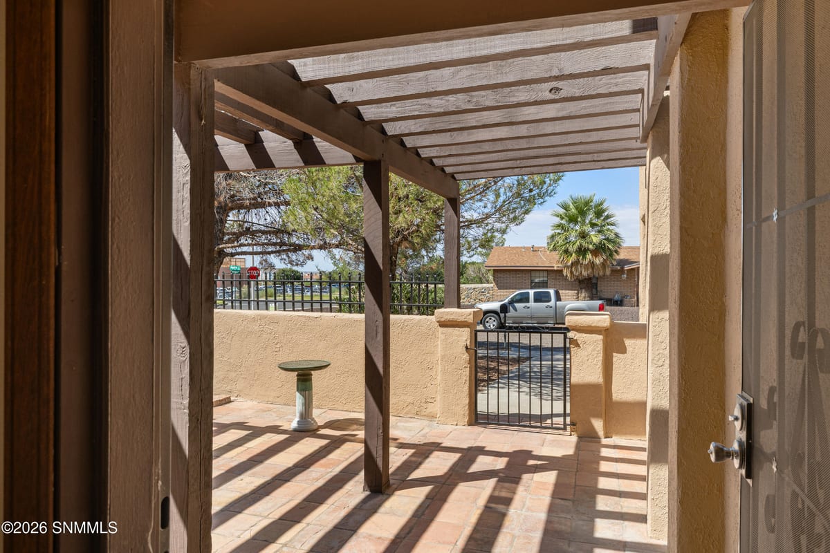 2357 Aguirre Court, Las Cruces, NM 88011 photo 8