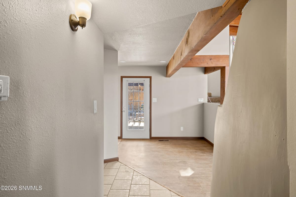 2357 Aguirre Court, Las Cruces, NM 88011 photo 9