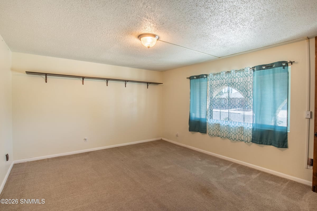 1203 Edgewood Avenue, Las Cruces, NM 88005 photo 7