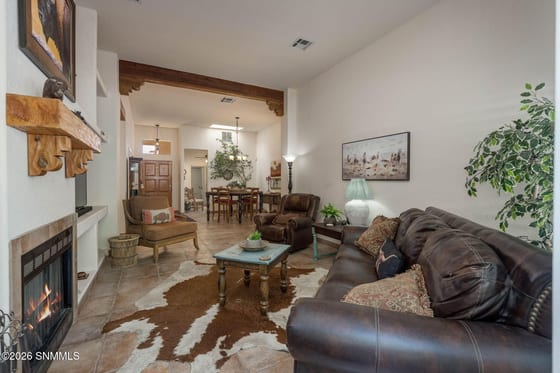1042 Mormon Drive, Las Cruces, NM 88011 photo 4