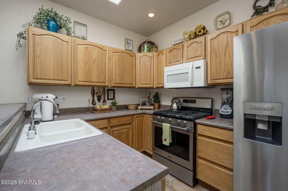 1042 Mormon Drive, Las Cruces, NM 88011 photo 7