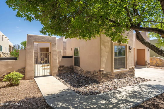 1900 N Sonoma Ranch Boulevard, Las Cruces, NM 88011 photo 2
