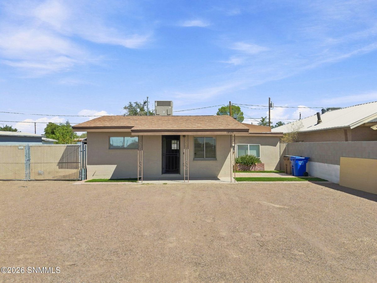 1520 Mayfield Road, Las Cruces, NM 88007 photo 1