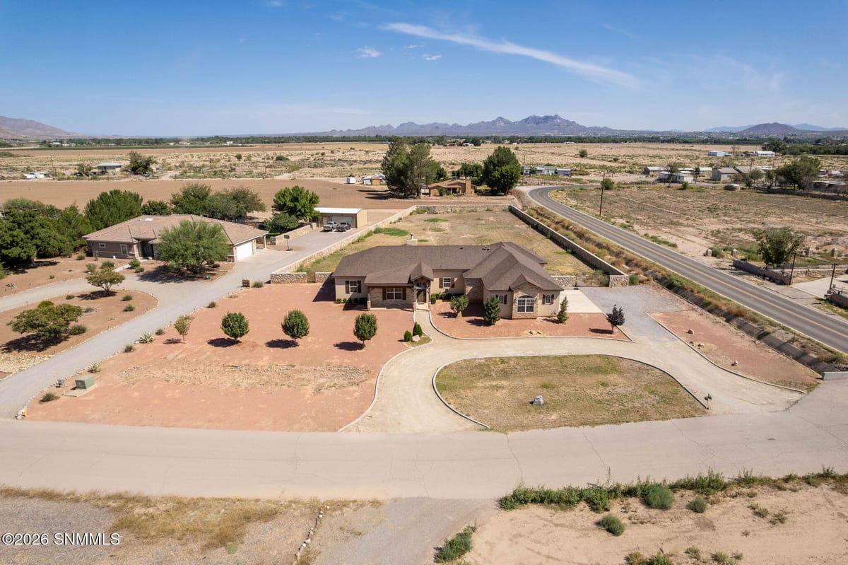 3420 Calle Bedado, Las Cruces, NM 88007 photo 4