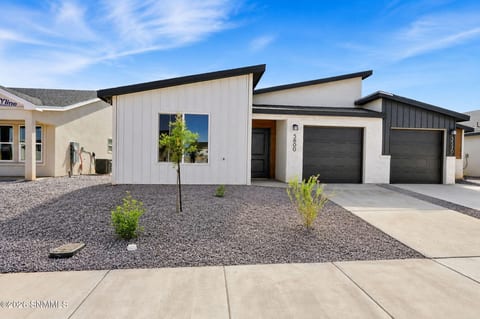 5540 Primorosa Place home for sale