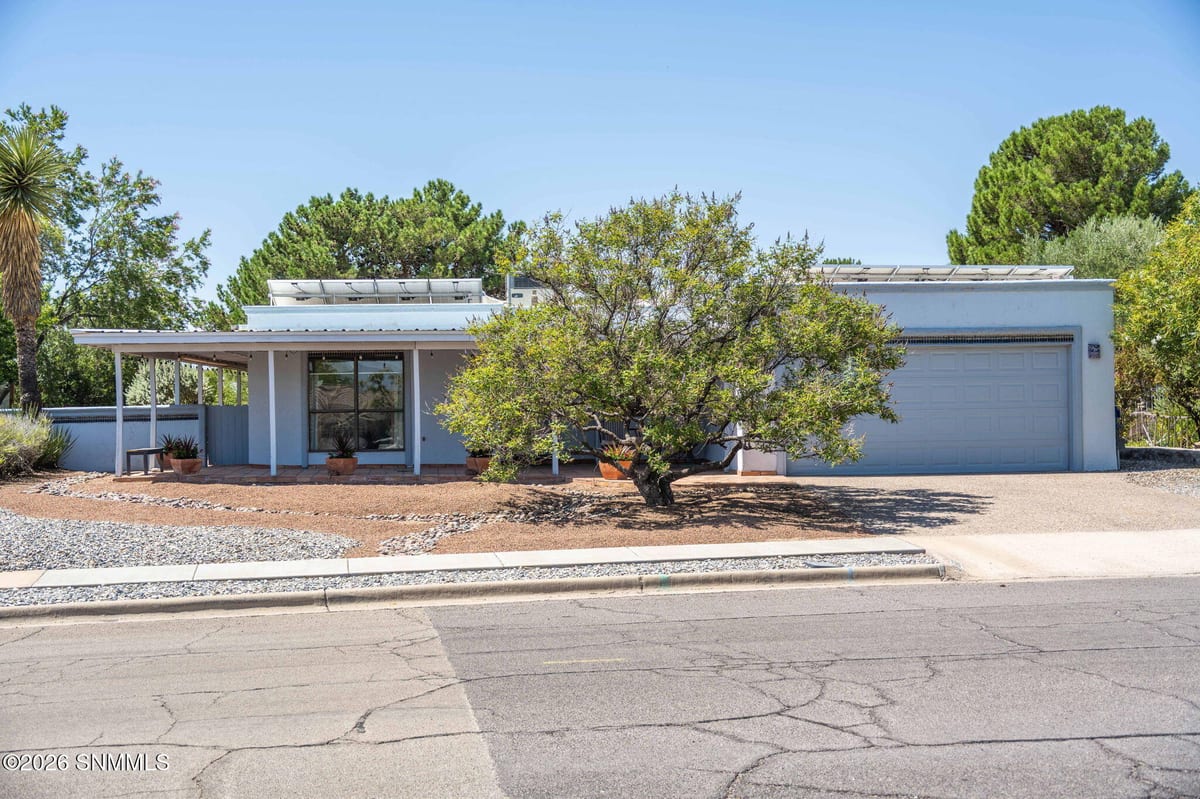 640 Frontier Drive, Las Cruces, NM 88011 photo 1