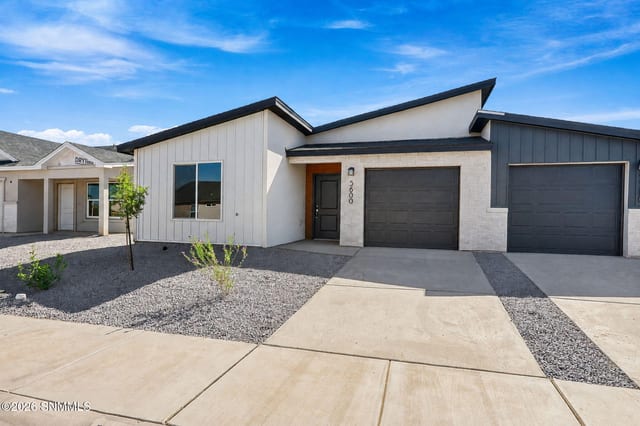 5572 Sierra Verde Place, Las Cruces, NM – 3 bedroom, 1,496 sqft single family residence for sale at $260,400