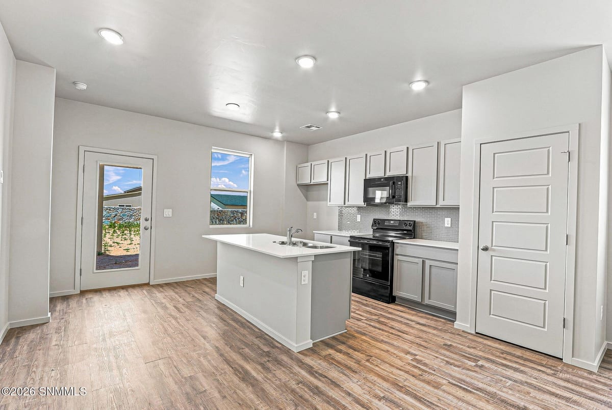 5639 Sierra Verde Place, Las Cruces, NM 88012 photo 9