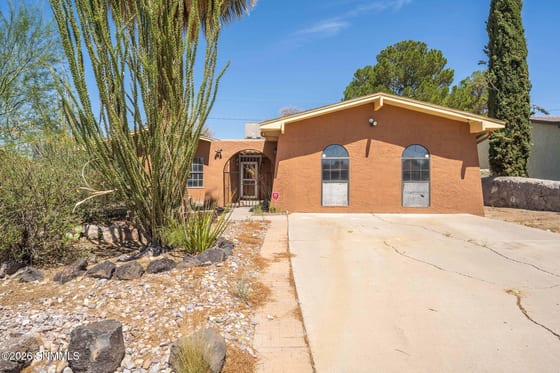 1853 Seldon Avenue, Las Cruces, NM 88001 photo 2