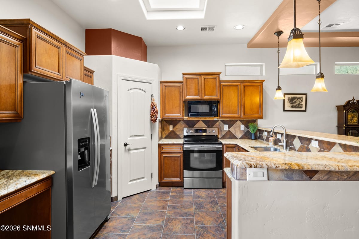 3904 Tayvis Road, Las Cruces, NM 88012 photo 10