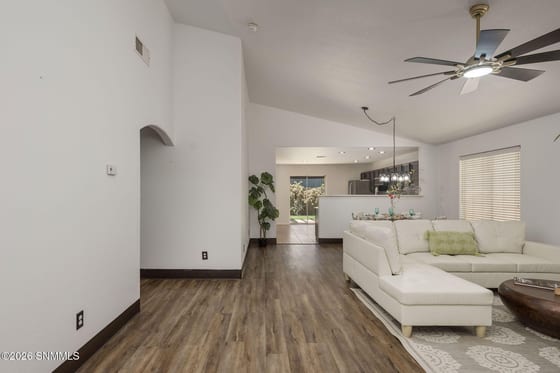 1383 Anasazi Court, Las Cruces, NM 88007 photo 5