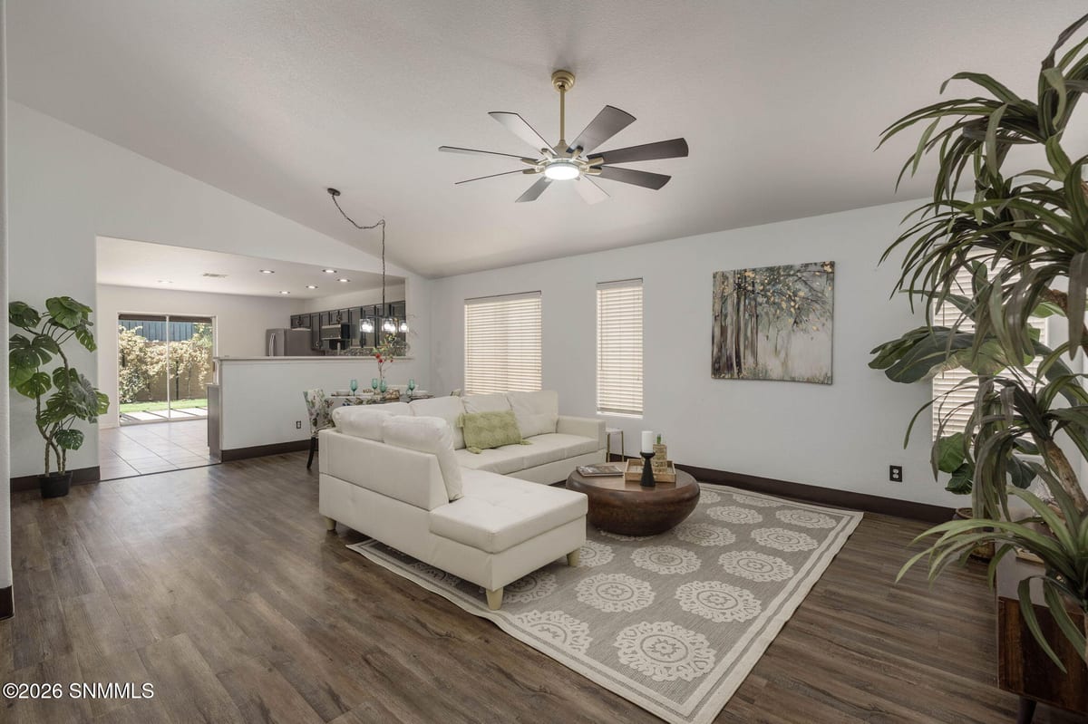 1383 Anasazi Court, Las Cruces, NM 88007 photo 6