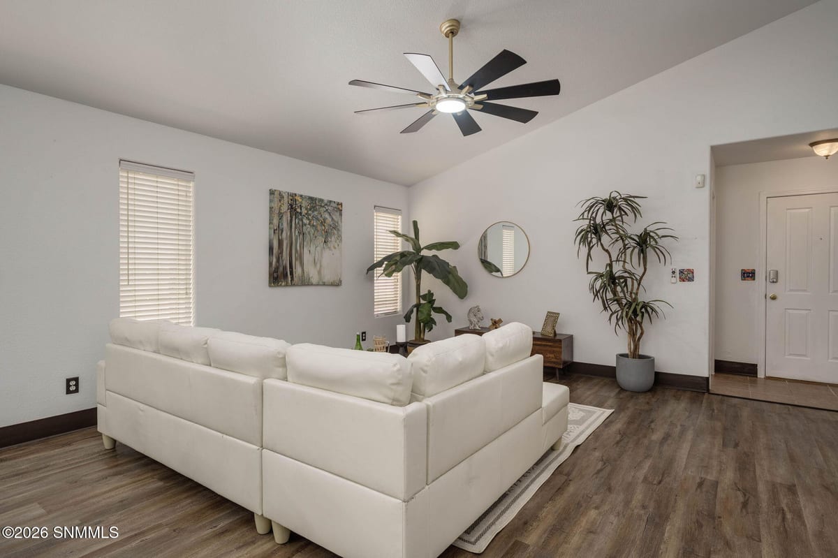 1383 Anasazi Court, Las Cruces, NM 88007 photo 7
