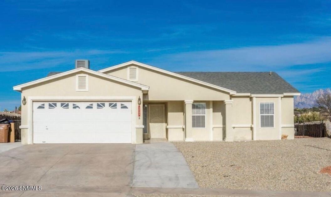 2022 Fran Drive, Las Cruces, NM 88007 photo 1