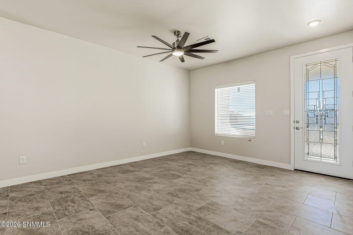 3163 Sedano Avenue, Las Cruces, NM 88012 photo 7
