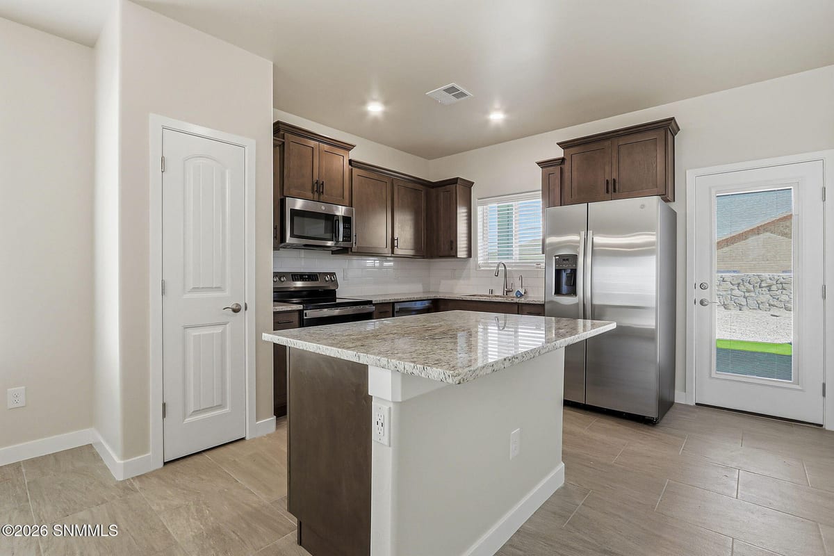 3139 Sedano Avenue, Las Cruces, NM 88012 photo 7