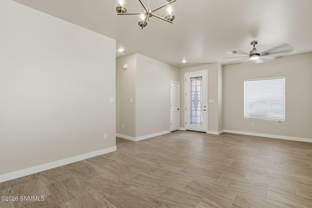 3139 Sedano Avenue, Las Cruces, NM 88012 photo 8