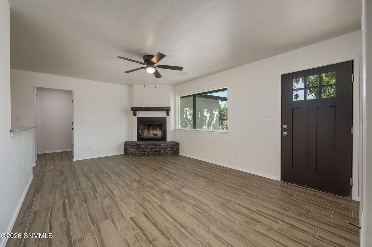 1309 Eucalyptus Drive, Las Cruces, NM 88001 photo 5