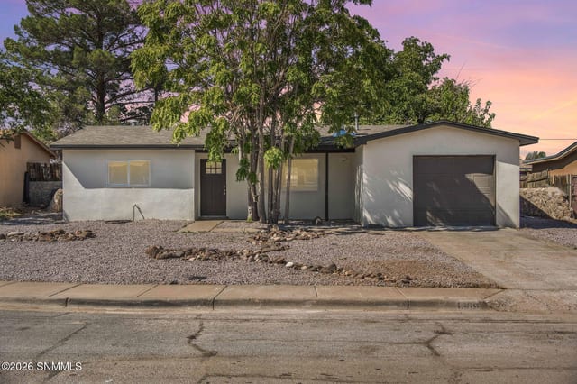 1309 Eucalyptus Drive, Las Cruces, NM – 3 bedroom, 1,140 sqft single family residence for sale at $230,000