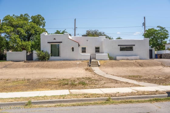 1040 Hess Terrace, Las Cruces, NM 88005 photo 3