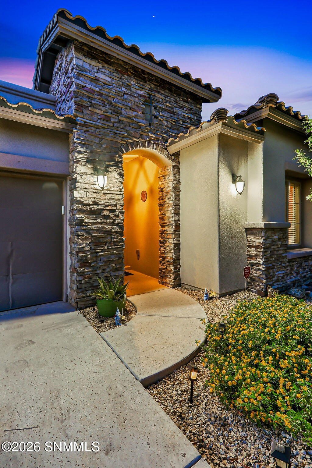 3681 Albion Avenue, Las Cruces, NM 88012 photo 2
