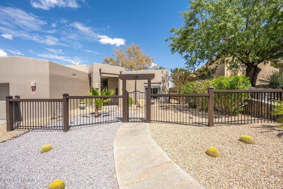 2844 Scenic Ridge Loop, Las Cruces, NM 88011 photo 2