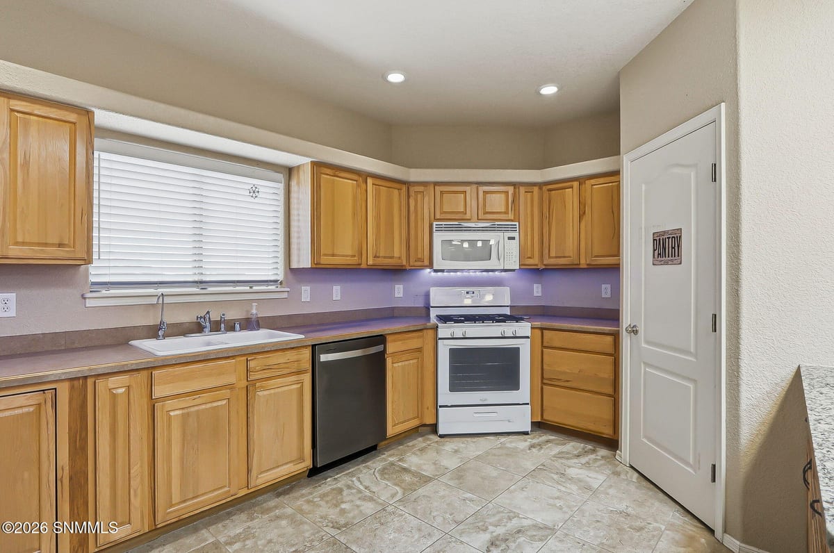 2375 Picacho Peak View, Las Cruces, NM 88011 photo 12