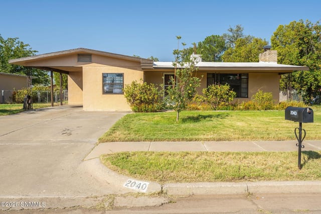 2040 Chisholm Trail, Las Cruces, NM – 3 bedroom, 1,560 sqft single family residence for sale at $180,000