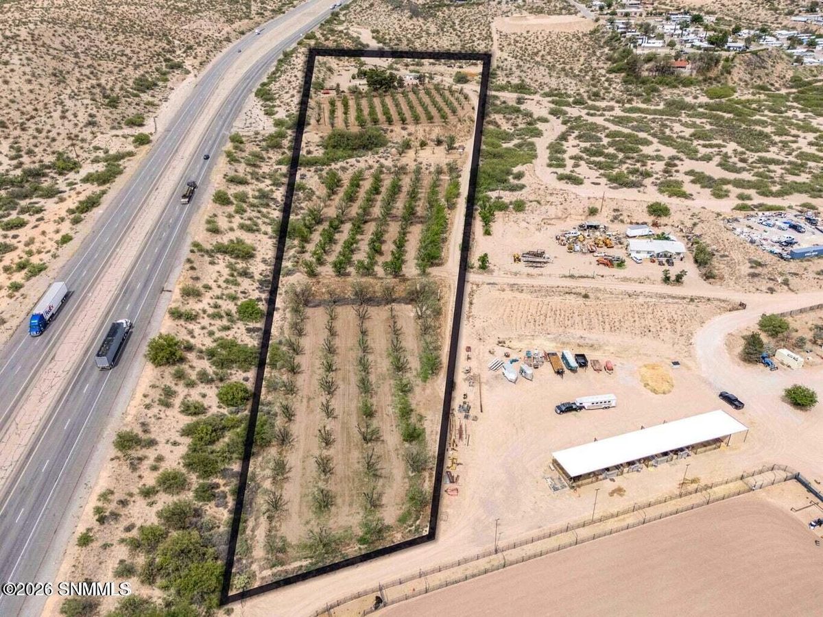 201 Squirrel Road, Las Cruces, NM 88007 photo 1
