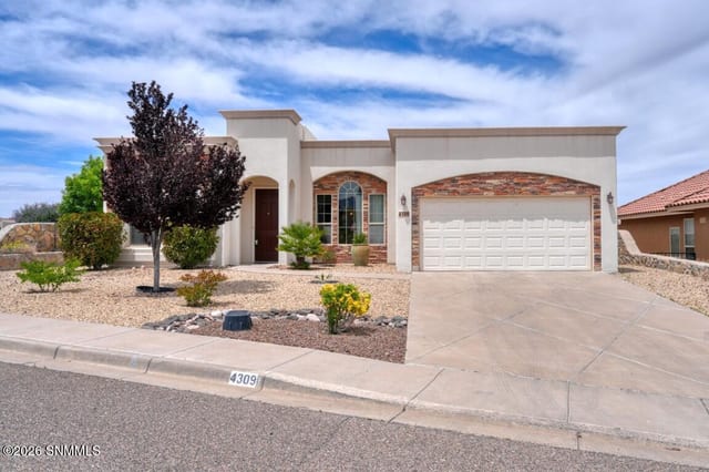 4309 Calle Sonesta Arc, Las Cruces, NM – 3 bedroom, 2,268 sqft single family residence for sale at $385,000