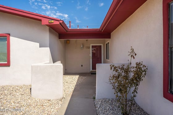1753 Seldon Avenue, Las Cruces, NM 88001 photo 2