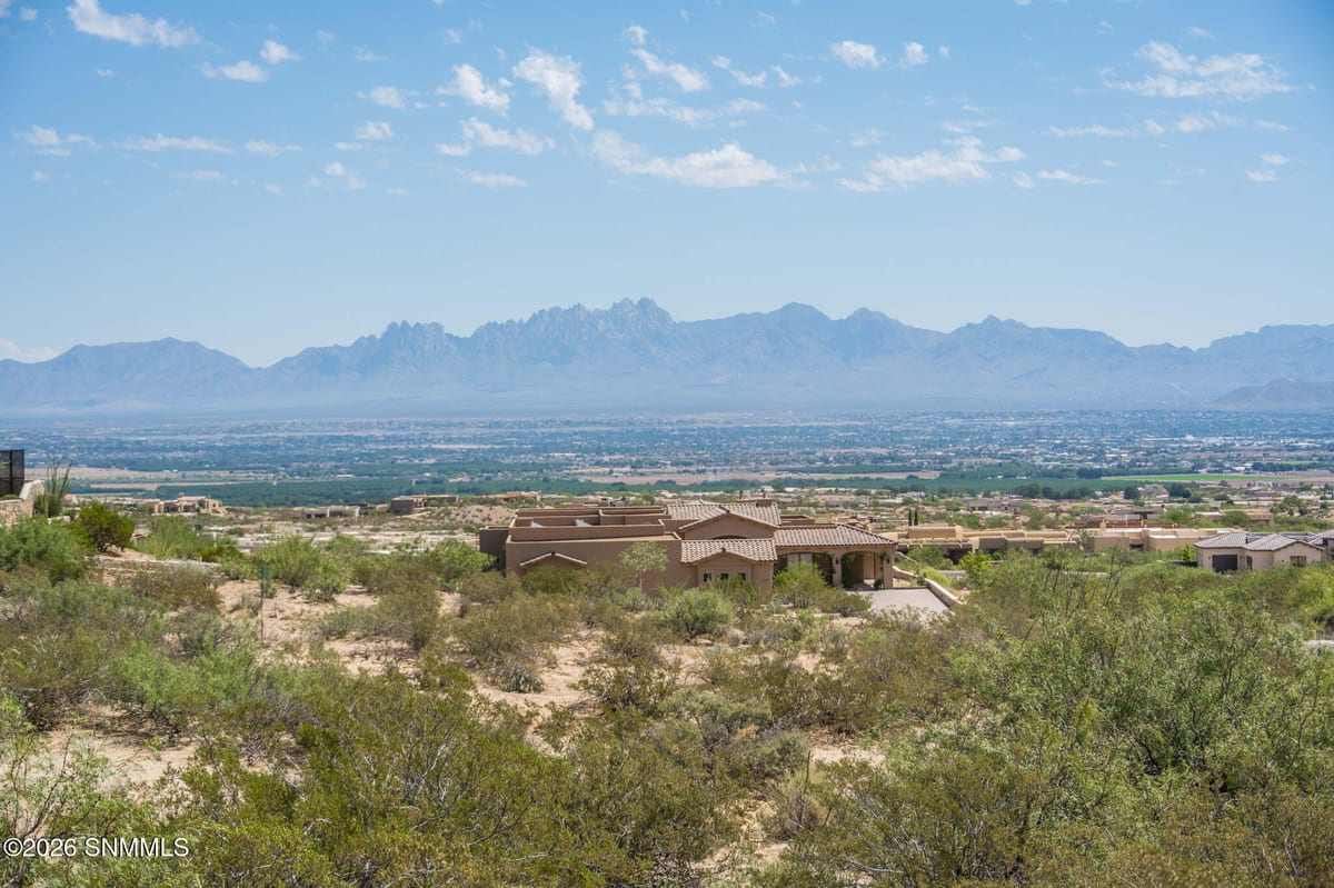 1313 Techo Alto Court, Las Cruces, NM 88007 photo 2