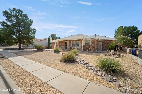 1028 La Plata Drive, Las Cruces, NM 88007 photo 4