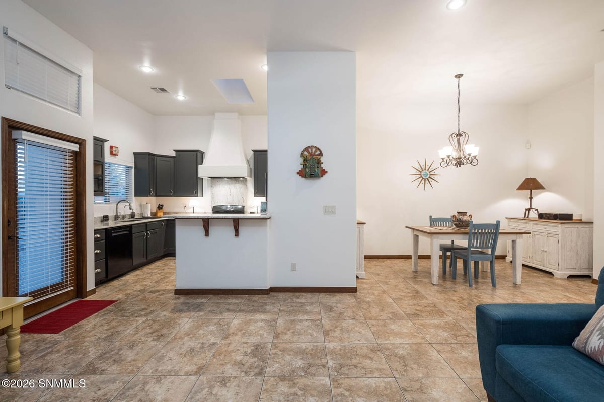 4327 Calle Amarilla Arc, Las Cruces, NM 88011 photo 13